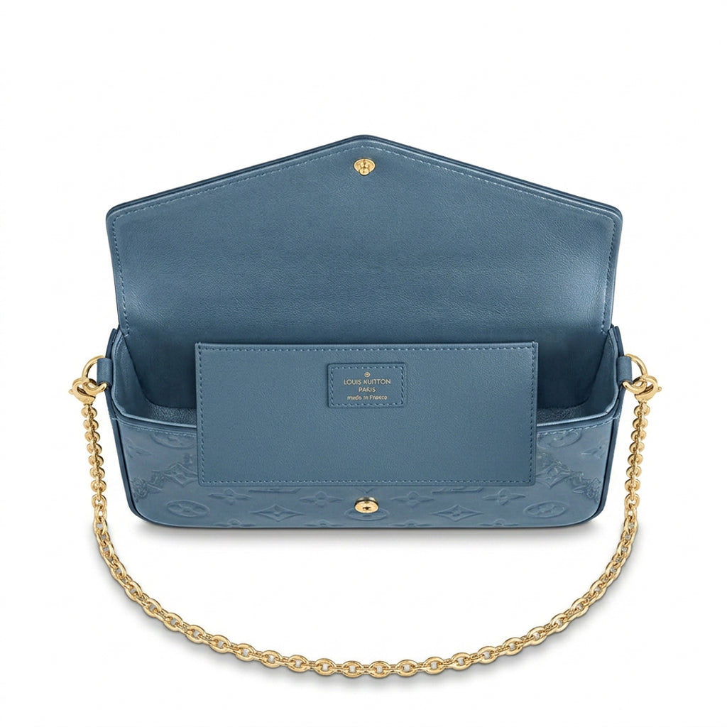 Chain Pochette Clutch - Glossy Patent Leather (Glacier Blue)