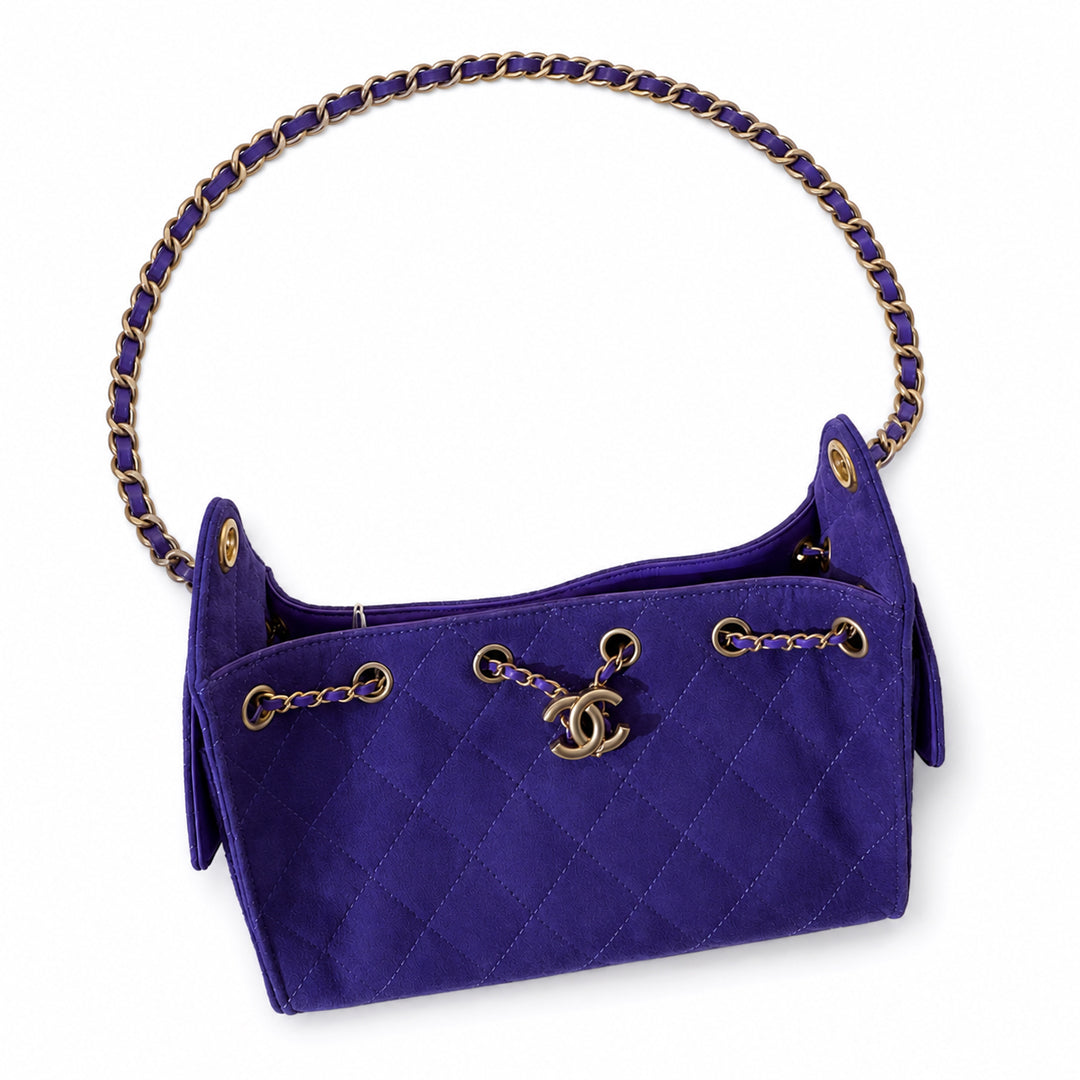 Amora Quilted Shoulder Bag