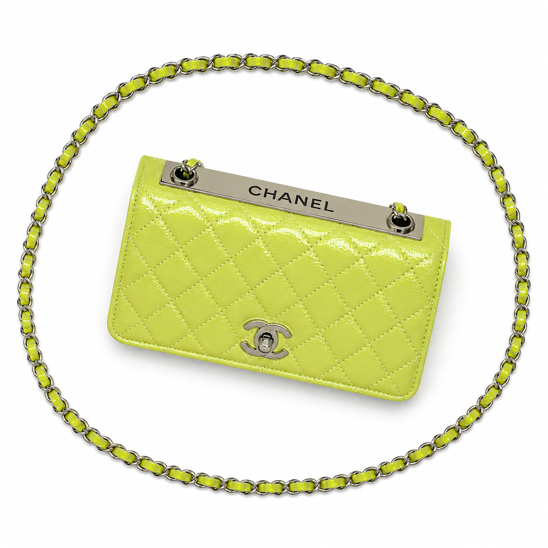 Luna Quilted Chain Shoulder Bag